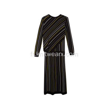 Robe longue tricotée à rayures diagonales colorées pour femmes